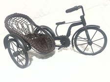 Bicicletta a pedale in metallo