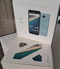 Due scatole LG Google Nexus 5x