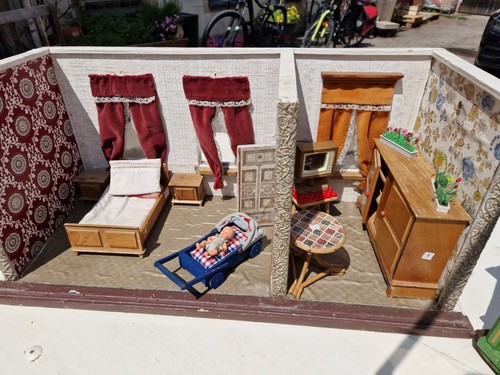 Vecchia casa delle bambole - bambole, con