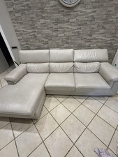Divano Angolare In Pelle