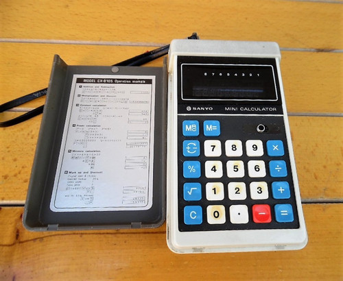 Sanyo 8105 retro calculator - sanyo,