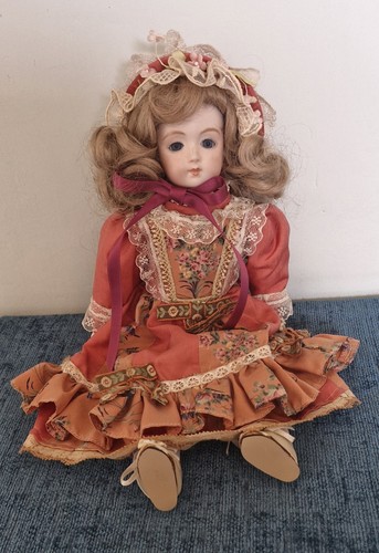 Bambola vintage dipinta mano - bambola,
