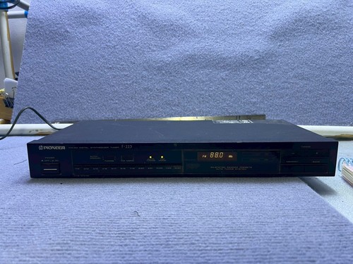 Pioneer 223 am digital - fm/am,