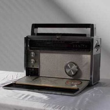 TRANS-OCEANIC ROYAL 3000 Zenith RADIO:Il primo Zenith Trans-Oceanic dotato d FM