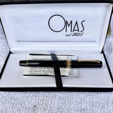 Penna a sfera OMAS nera con