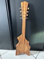 Superbe ukulélé  Guitare De Polynésie Ou Tahitien Bois Exotique