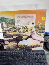 Led Zeppelin HOUSES OF THE