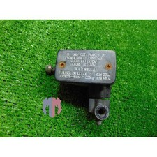 Pompa freno anteriore destra Suzuki Intruder VL 250 LC 1999 2004