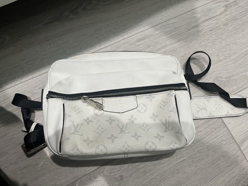 Louis vuitton outdoor - louis,