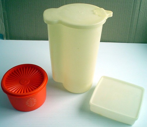 Lot vintage tupperware - of, 3