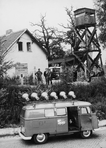 Volkswagen - , )