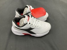 Size 5.0 - Diadora S