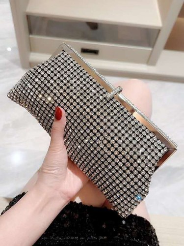 Pochette sera mano con - mano,