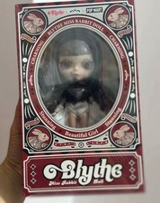 Blythe Bunny Girl bambola
