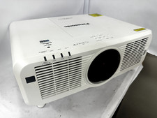 Panasonic PT-MZ670 Proiettore