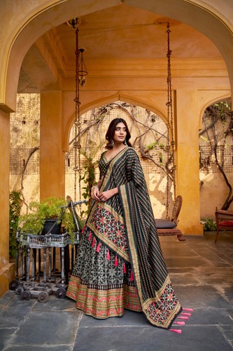 Stampa donna pichwai lehenga - stampa,