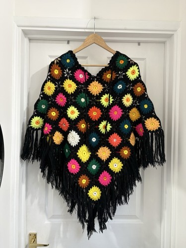 Poncho maglia uncinetto fiori