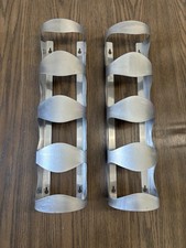 Due (2) portabottiglie per