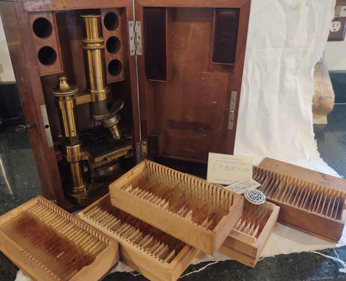 Microscopio ottone 1890 - in,