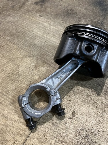 Piston con rod - piston,