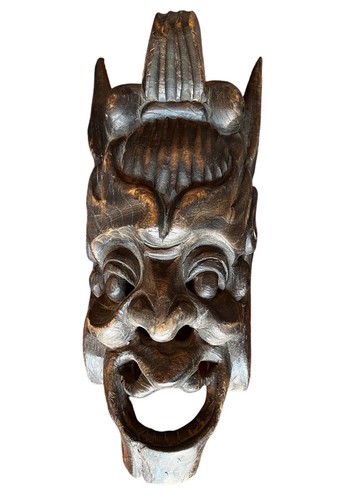 Maschera demoniaca giapponese