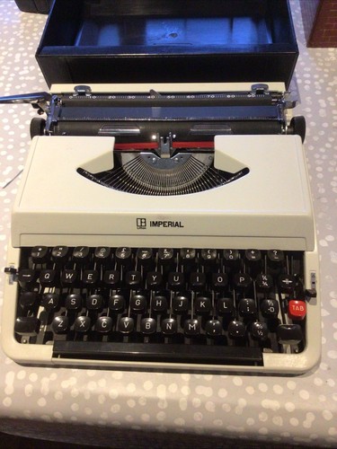 Typewriter portable imperial - typewriter,