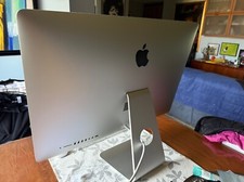 Apple iMac 27" Late 2015 Retina  Display 5K  (1TB HDD, Fusion Drive, 24 gb Ram