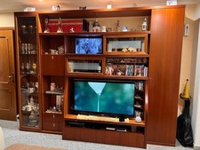 Parete attrezzata soggiorno di legno massiccio    (prezzo Trattabile)