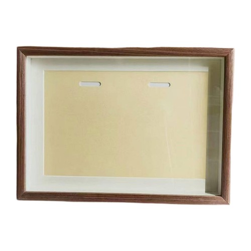 Cornice per esposizione