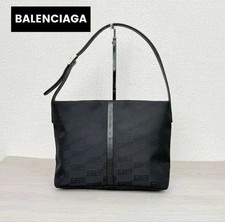 Borsa monospalla BALENCIAGA modello BB nylon pelle donna usata Giappone