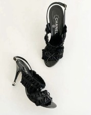 Iconico nero Chanel fiocco con