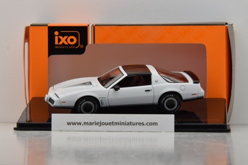 Pontiac firebird 1982 white - 1982,