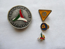 LOTTO DI 4 DISTINTIVI