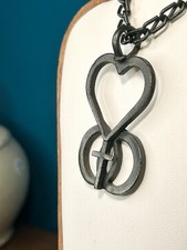 Collana con ciondolo croce