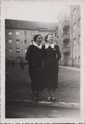 1940 foto due donne - foto,