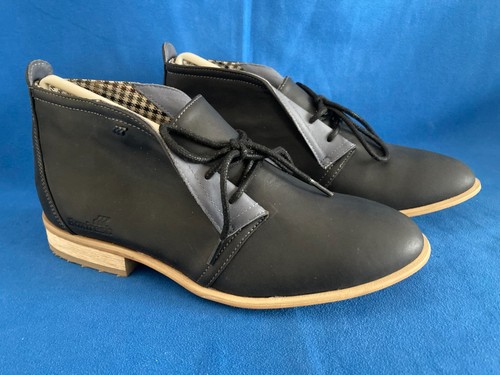 Dark navy leather - dark, up