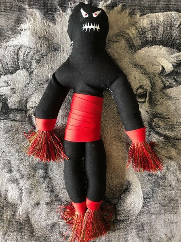 Bambola voodoo black death - black,