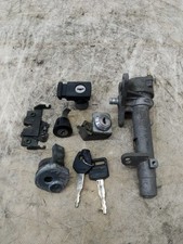 KIT SERRATURE PER SUZUKI UH 150 BURGMAN DEL 2006 (e50160)