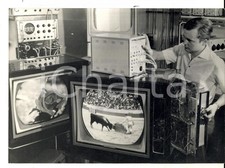 1972  MILANO Officina mette a