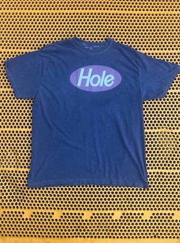 Hole live through - hole,