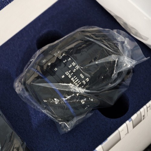 Obiettivo zeiss loxia - loxia, f2