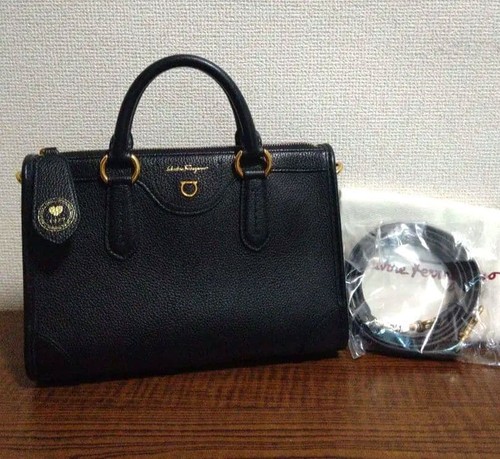 Borsa mano ferragamo gancini - a,