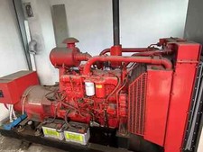 gruppo elettrogeno diesel, Iveco 450V 225KVA, condizioni ottime come nuovo.