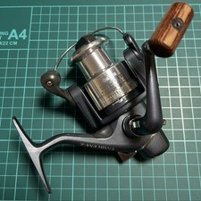 Emblema DAIWA EMBLEM-Z 2500iT