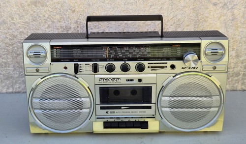 Sharp 5757 ghettoblaster - 5757,