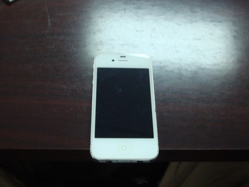 Apple iphone white model - 4s,