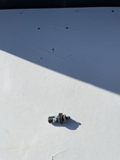 UGELLO LAVAVETRO TERGICRISTALLO PARABREZZA ANTERIORE SUZUKI SAMURAI SJ413