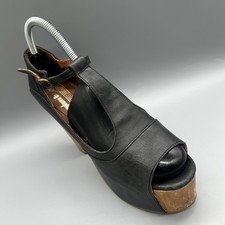 Sandali Jeffrey Campbell