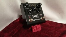 Strymon Flint Black Knob V1 Pedale per chitarra effetto riverbero tremolo usato