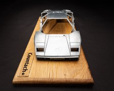 Lamborghini Countach -